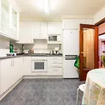 Amplio Y Acogedor Piso En Pleno Barrio De Gros, En Donostia -
